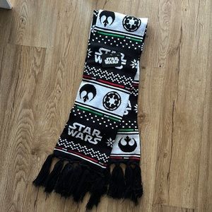 STAR WARS SCARF pattern, thick,approx length 40”,7”wide,tassels 4”NWT